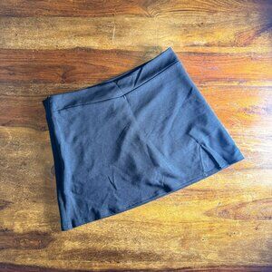 Black Skirt with Built-In Shorts | Stretchy | Size L